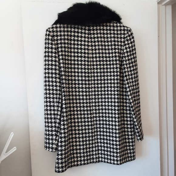 Betty Barclay Houndstooth Wool Coat with Removable Faux Fur Collar - Picture 3 of 7
